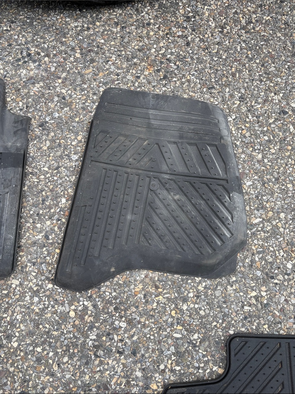 2014 Chevy Silverado 1500 floor mats - Picture 7 of 9